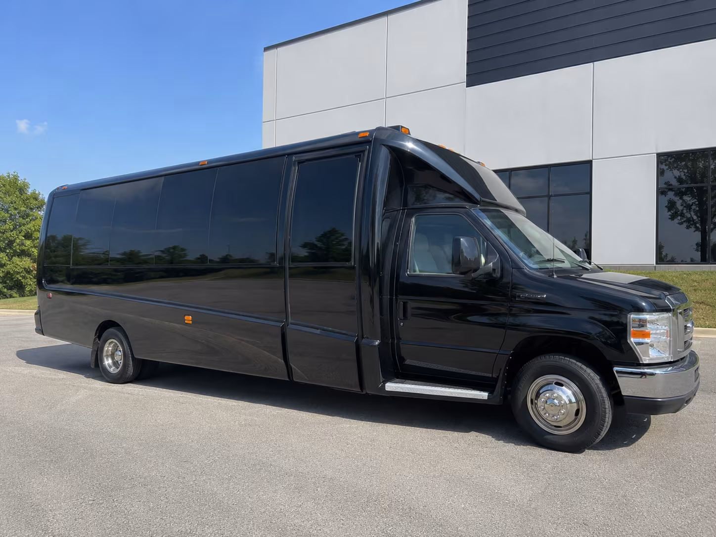 party buses for tampa nightlife and bar crawls