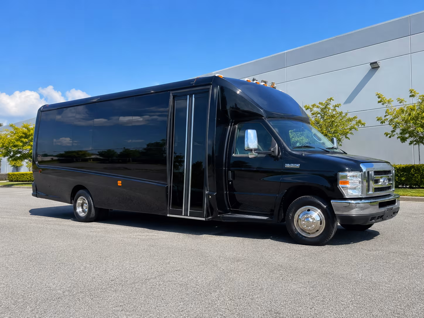 rehearsal dinner and post wedding brunch bus rentals in tampa