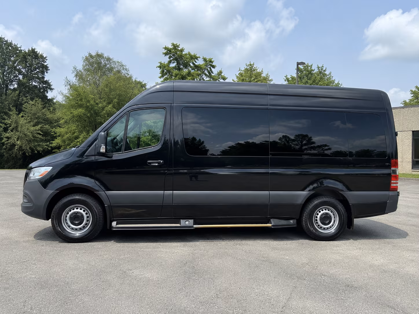 reserve transportation for your next corporate event 1