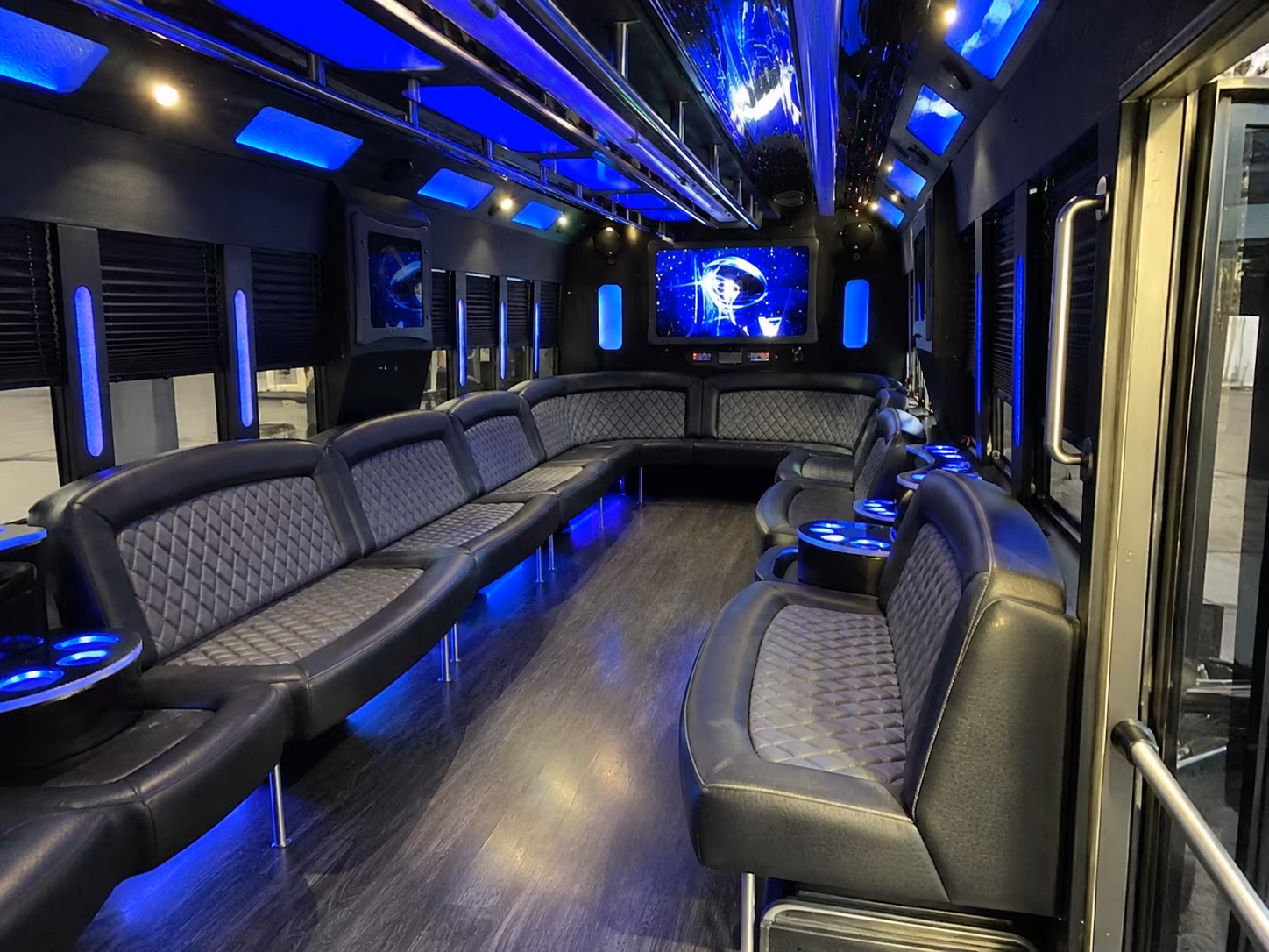 school field trip buses and educational group transportation