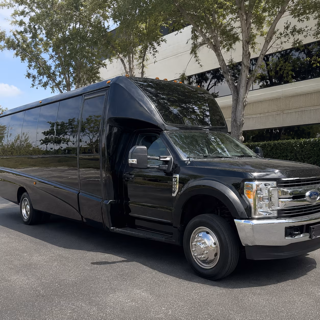 sports team fan group airport transportation in tampa